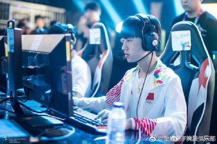 亚运会英雄联盟uzi夺冠2018,亚运会英雄联盟冠军uzi