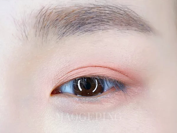 日常简单又好看的妆容应该怎么画,超简单的妆步骤