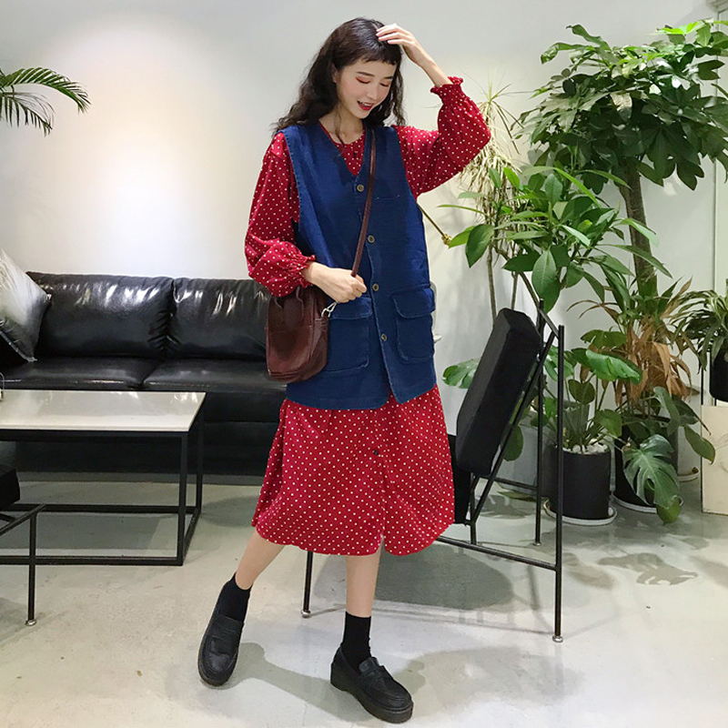 秋季厚质无袖马甲连衣裙如何穿着,文艺风早秋两件套时尚马甲连衣裙