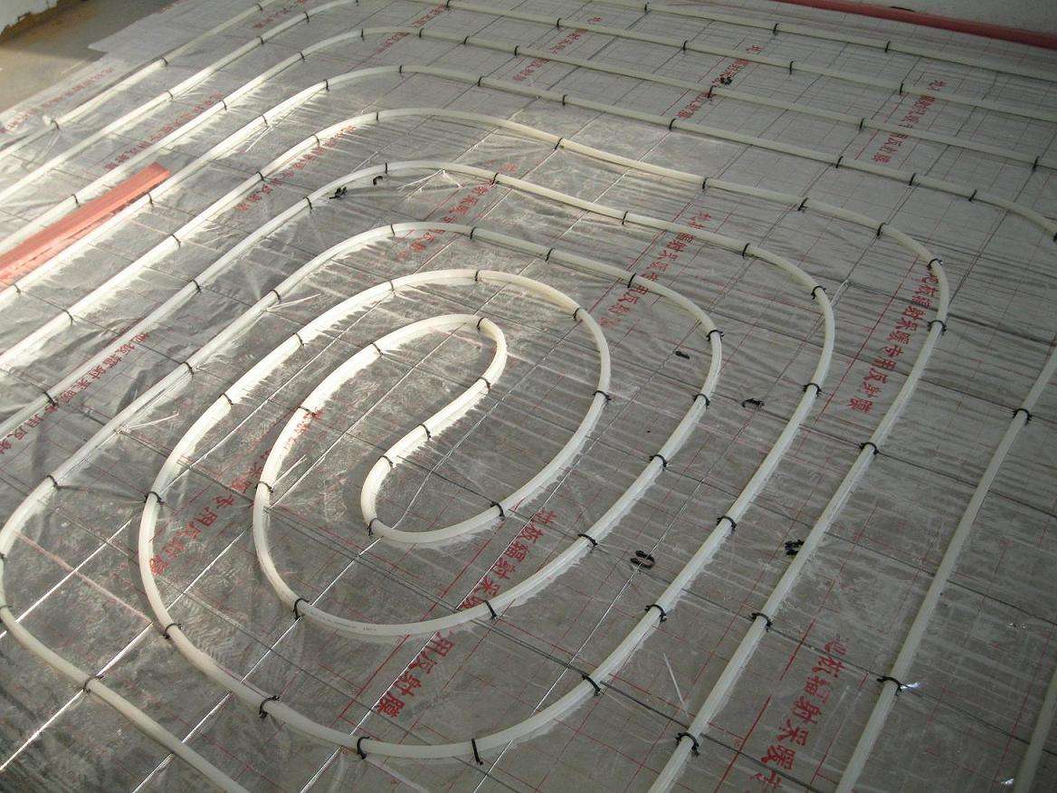 空气能地暖安装,空气能地暖空调一体机