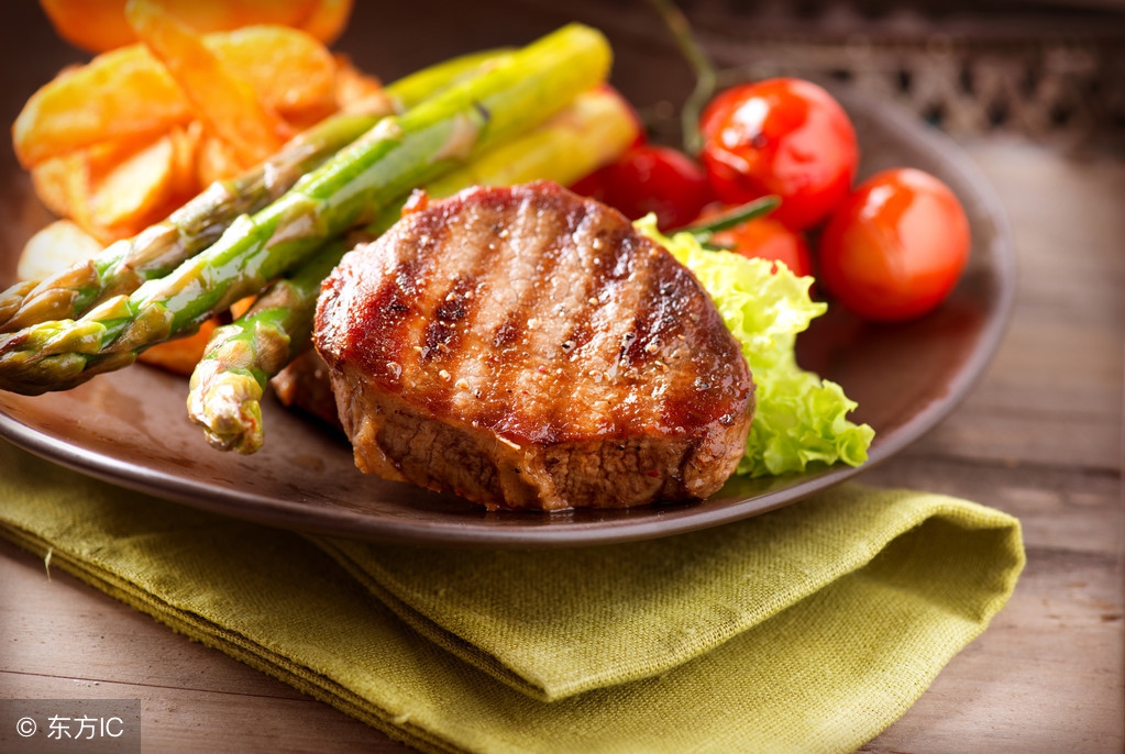 对于某些食物过敏的人必须就医吗,皮肤过敏的人忌吃什么食物