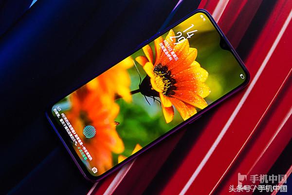 opporeno和r17哪个好,oppor17现在还值得买吗