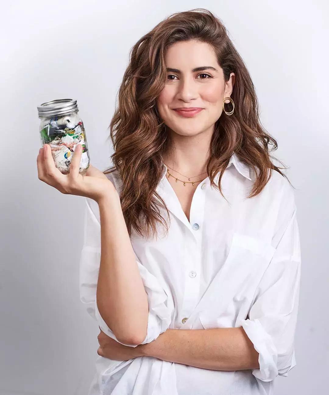 90后女孩践行零垃圾生活，四年产生的垃圾一个玻璃瓶就能装下……