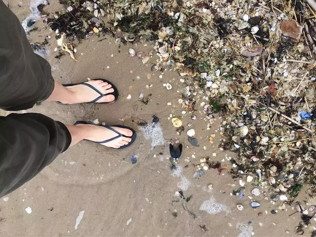 90后女孩践行零垃圾生活，四年产生的垃圾一个玻璃瓶就能装下……