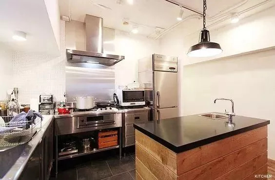 400-500元油烟机哪个好啊,先看评测300块和6000油烟机大pk