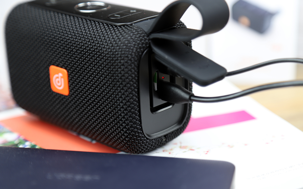 「掌中至AI音你而动」DOSS超级蓝牙音箱体验