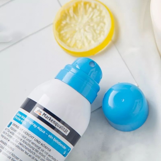 推荐一下很好的喷雾补水,喜欢用喷雾喷脸