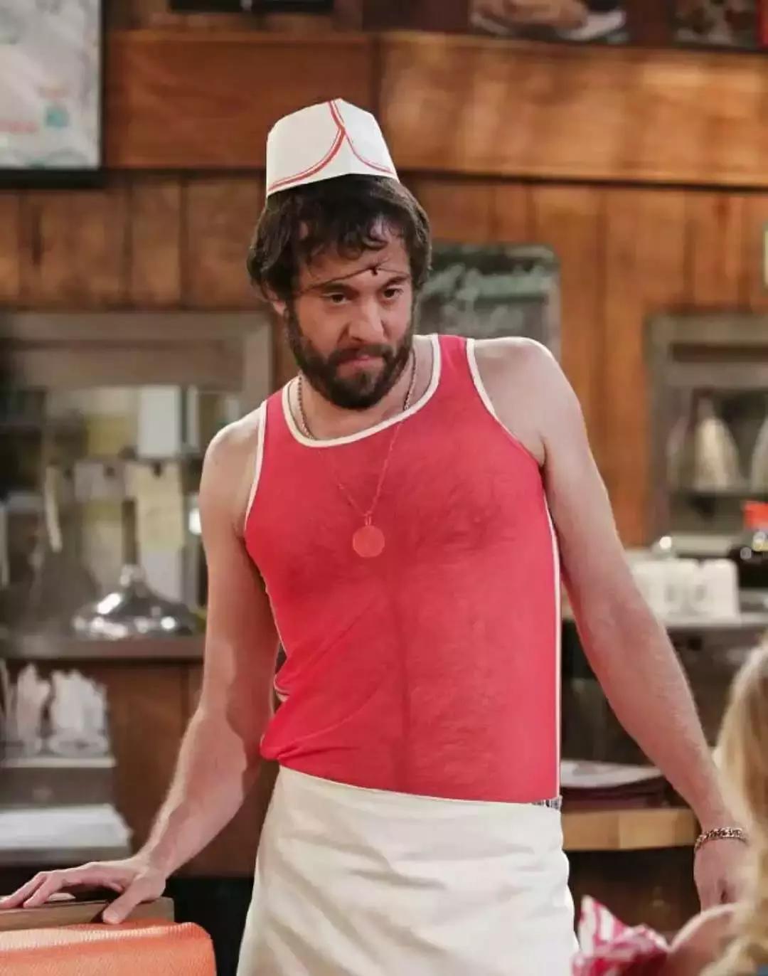 破产姐妹：一部又污又励志的“蕾丝片”