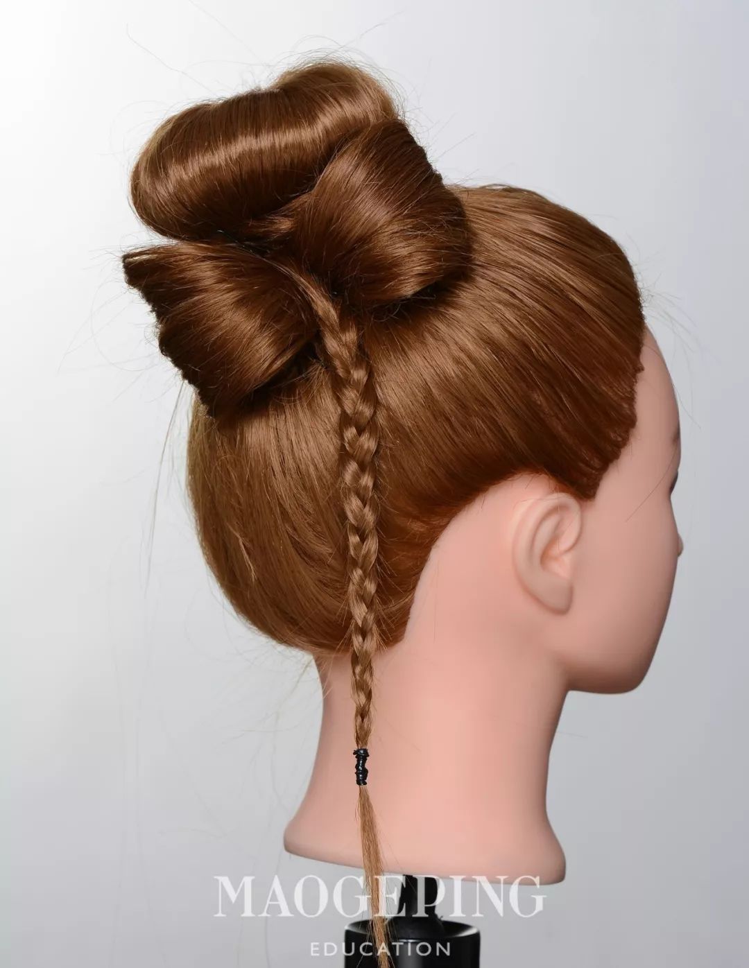 女童8-9岁中短发怎么扎简单又漂亮,30岁短发怎么扎好看又简单漂亮