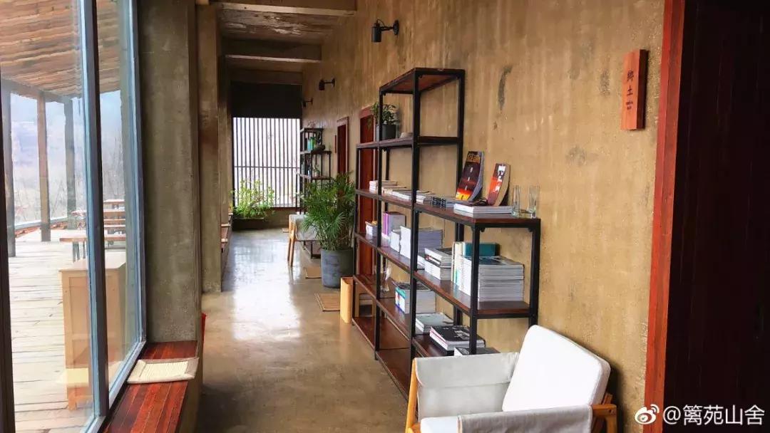 郑州曼哈顿哪个地方适合约会,秋天约会去郑州哪里比较好