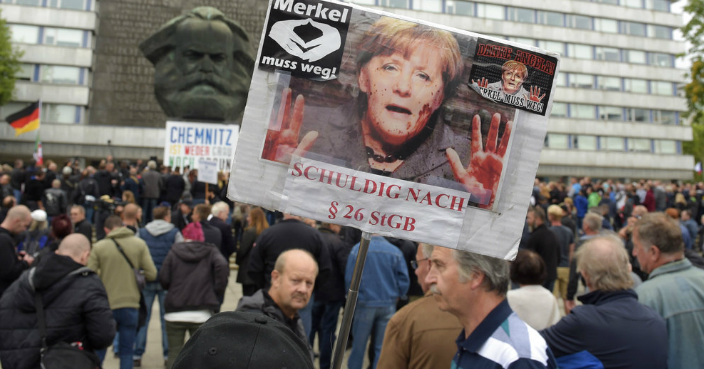 德国反移民*威示**加剧，是谁在背后“拉仇恨”？