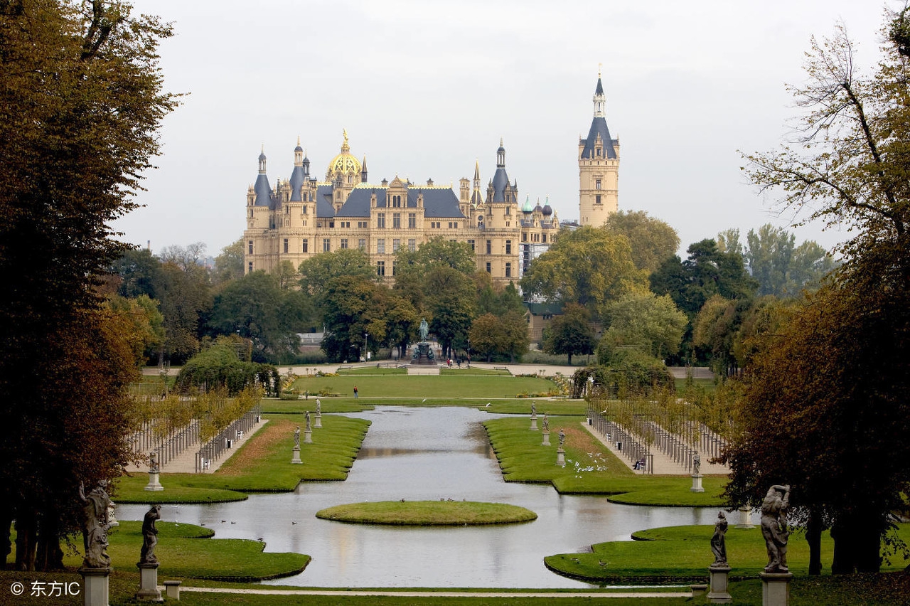 印尼雅加达旅游攻略,印尼雅加达和巴厘岛哪个好