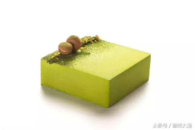 慕斯蛋糕怎样做的松软好看,制作慕斯蛋糕都需要什么