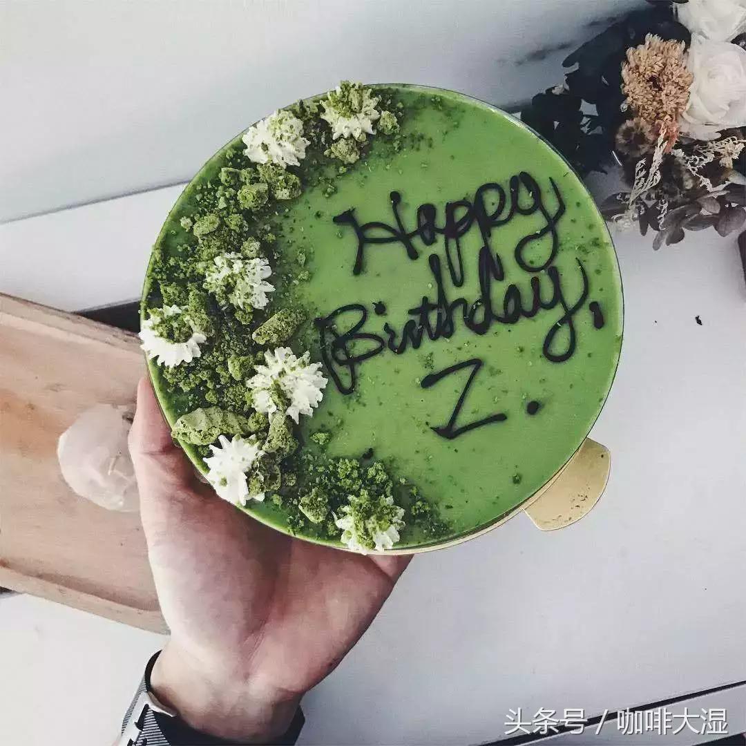 慕斯蛋糕怎样做的松软好看,制作慕斯蛋糕都需要什么