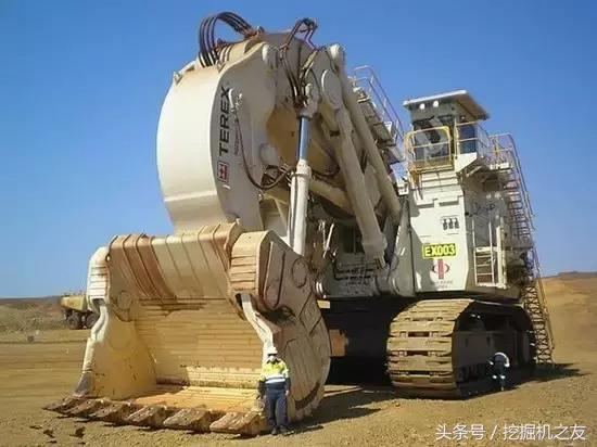 世界上最大的液压挖掘机,全球最大液压挖掘机