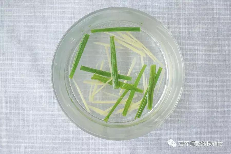 宝宝缺铁又不吃辅食怎么办,孩子挑食怎么补钙补铁