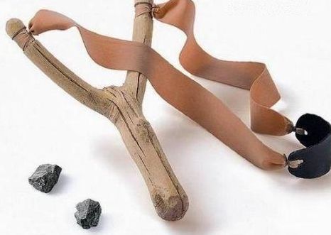 DIY弹弓,威力大的简单弹弓制作