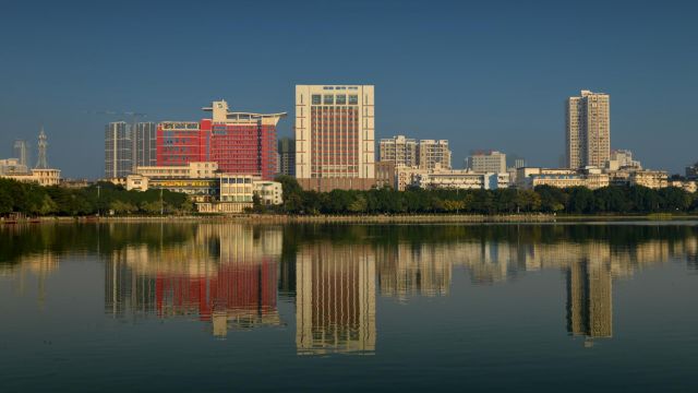 鍗楀畞闈掔骞胯タ鑹烘湳瀛﹂櫌,骞胯タ鑹烘湳瀛﹂櫌闈掔