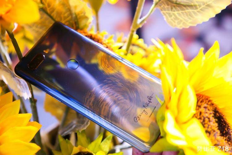 努比亚z18外观对比,努比亚z18全面屏图