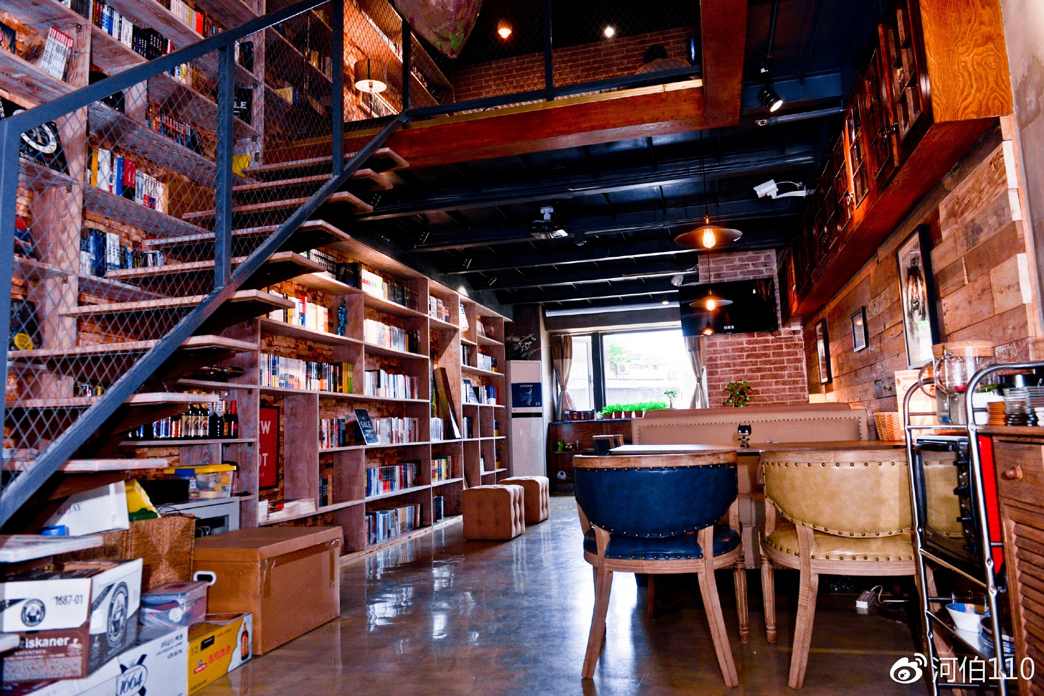 开一家漫画书店能赚钱吗,如何开一家盈利的动漫店