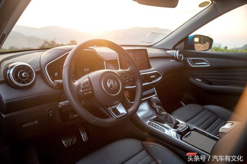 名爵hs1.5t荷尔蒙劲取型用车手册,2018名爵hs荷尔蒙激情版驾驶