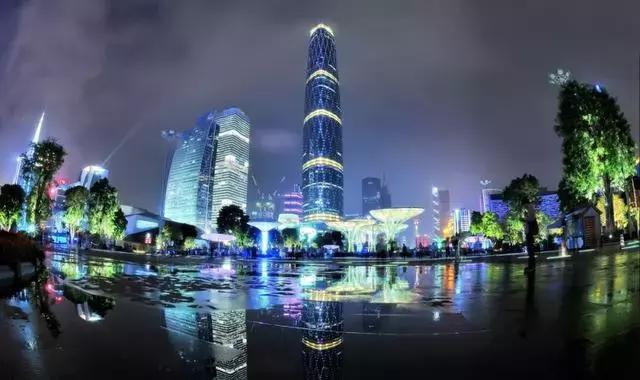 下雨天夜晚如何拍出高级感照片,论下雨天可以拍出什么样的照片