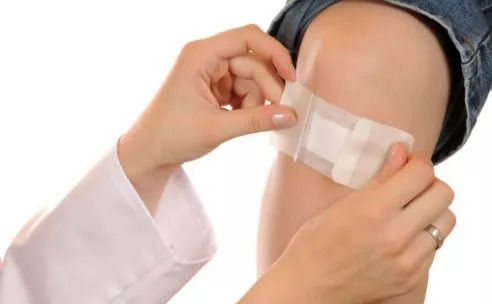 家长注重孩子的体育锻炼,家长教育孩子运动