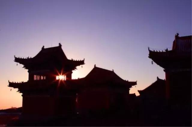 中华大地，每一寸河山，都饱含着文人骚客们的诗情画意