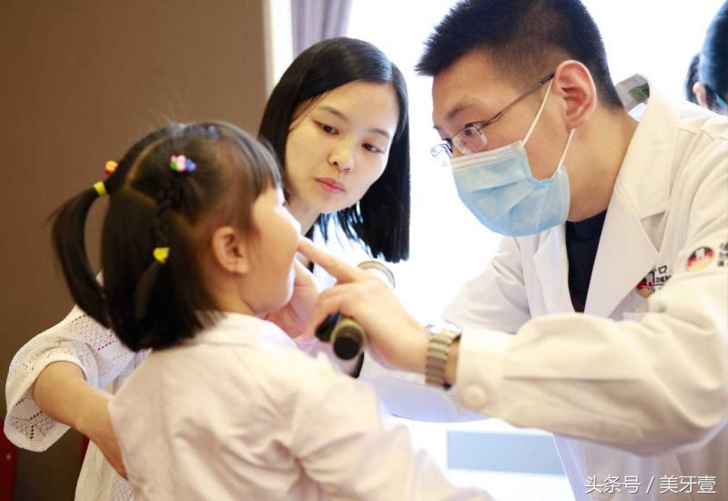 小孩牙齿涂氟以后牙齿变黑,儿童牙齿氟保护的作用