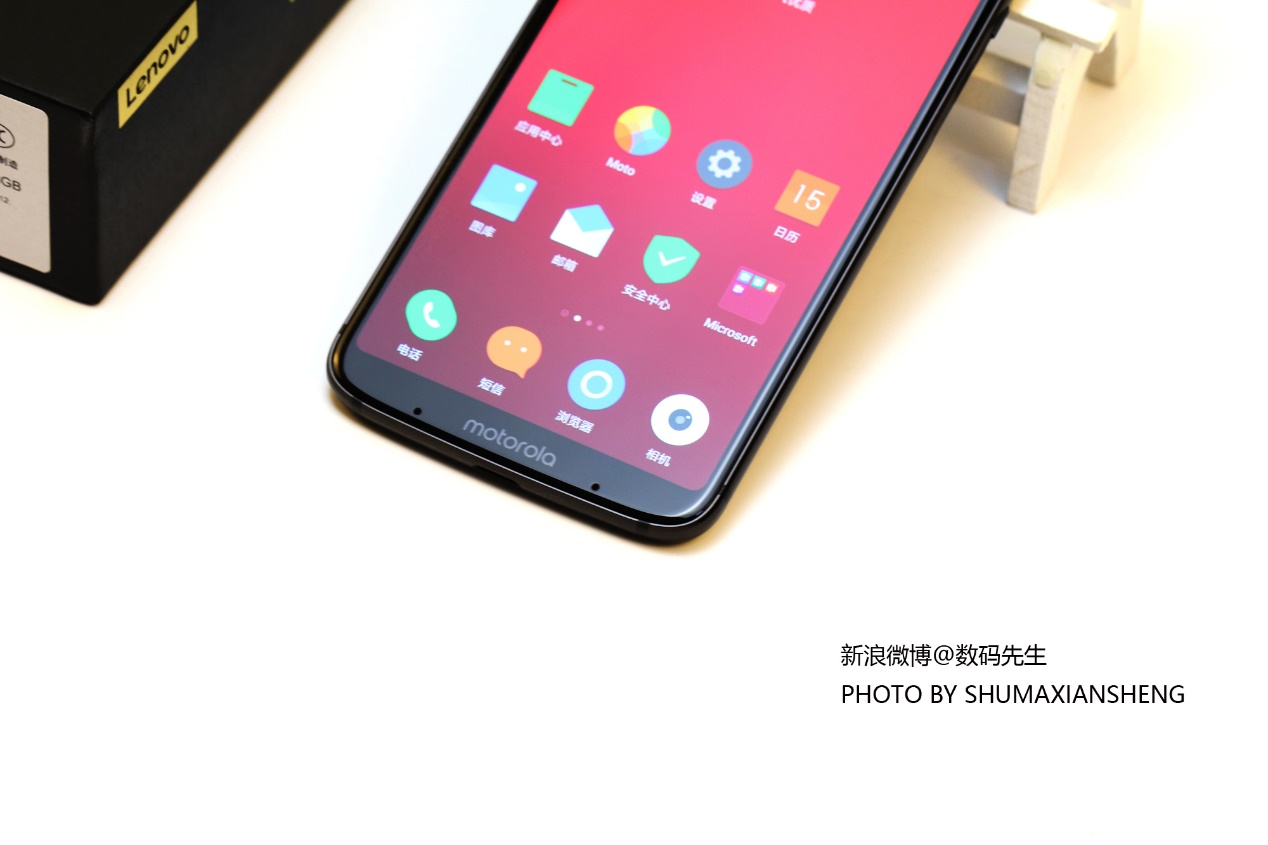 华为p20和vivoz3哪个好,华为p30与摩托罗拉s30对比