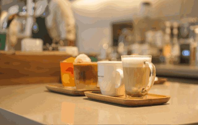 探访星巴克门店,首家社区星巴克