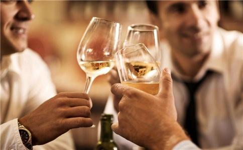 怎样分清假酒,如何分清楚假酒