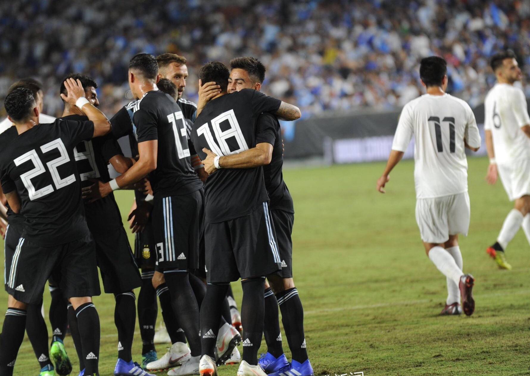 阿根廷3-0,阿根廷世预赛3连胜梅西角球中柱