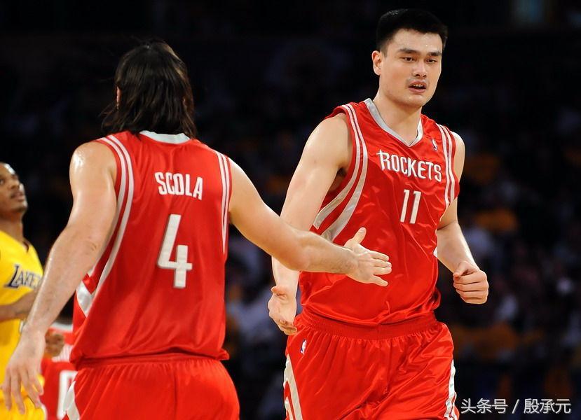 扒一扒火箭队史4号球衣球员多个三巨头组合以悲剧收场