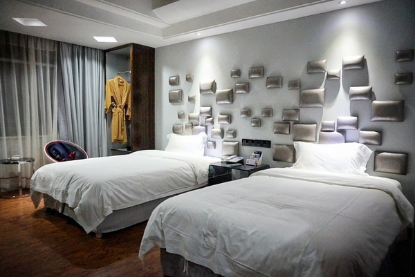 四人海口行，吃喝玩乐心情无限好