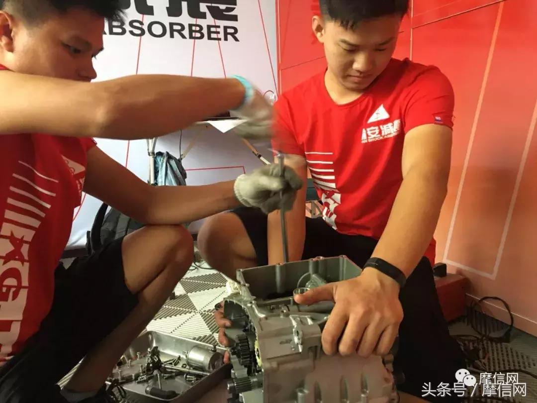 再创佳绩!新感觉自主双缸250CC赛车征战CRRC(贵阳站)