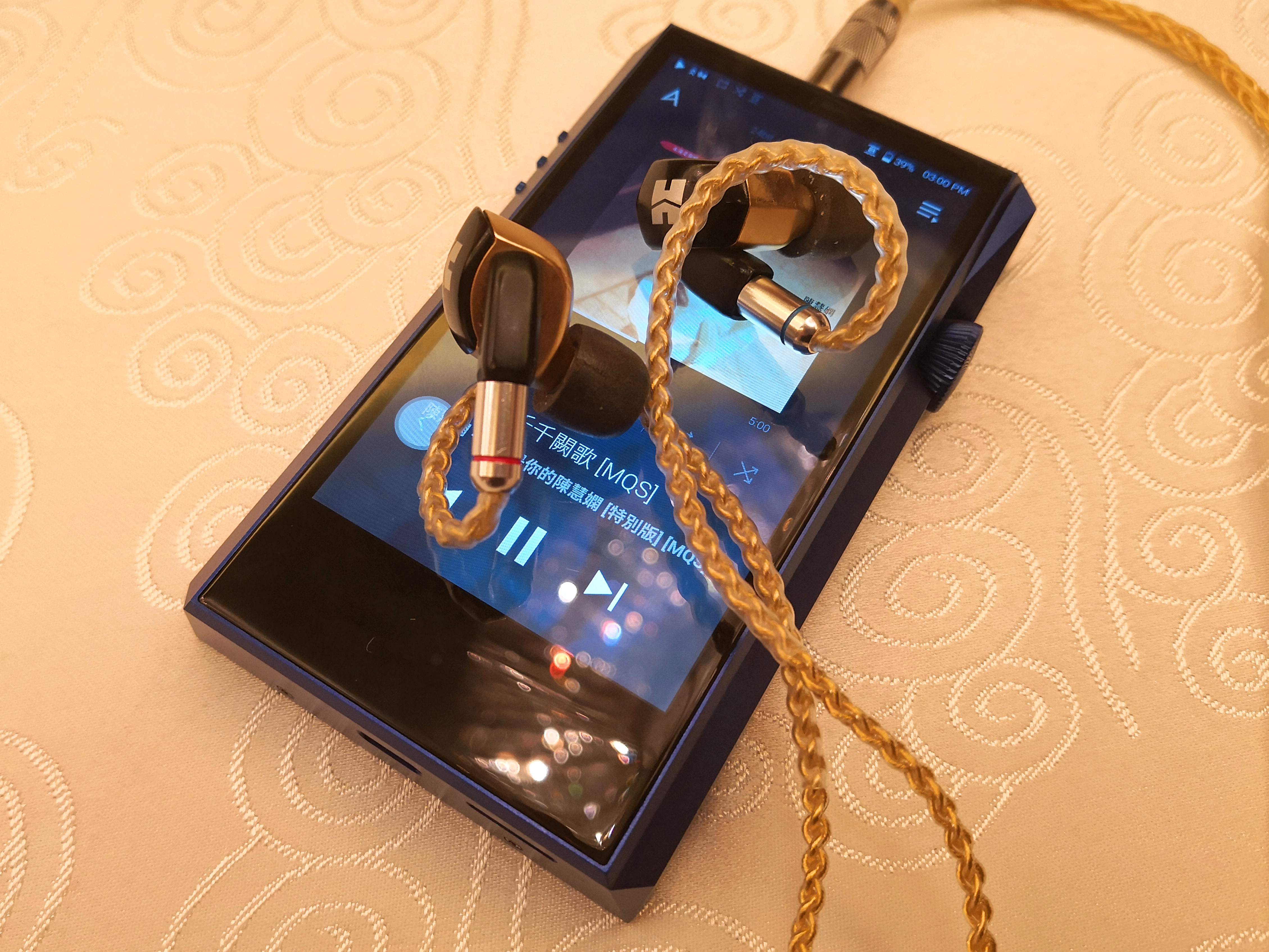 醇厚美酒助阵支持流媒体的AK新旗舰SP1000M发布，售价17888元