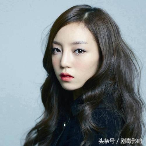 大美女也有困扰，美如具荷拉饱受失眠之苦，睡不好觉实在难受！