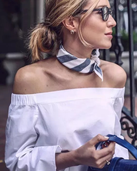 石原里美丝巾搭配图片,石原里美丝巾戴法