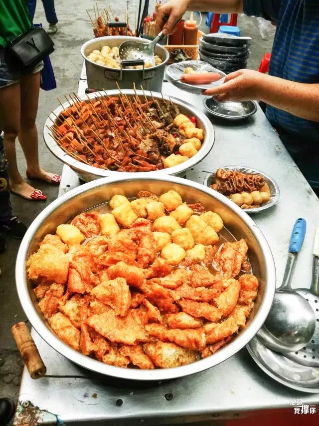 真羡慕，住系育才街的花都人，可以从街头食到街尾