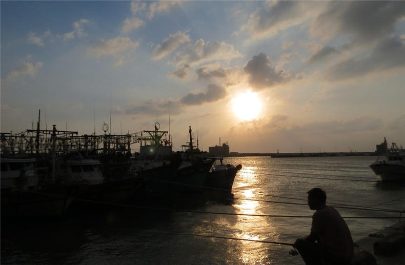 细线怎么遛大鱼,小钩细线遛大鱼是真的吗