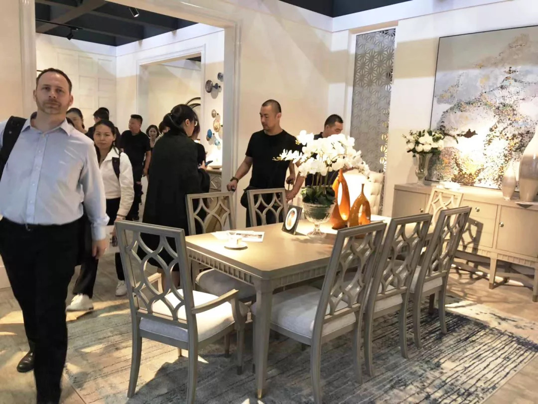 环美雷格西跟什么牌子一个档次,美国品牌环美雷格西家具的讲解