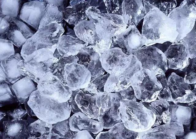 手镯戴不进手上怎么办,手镯胖了摘不下来有什么玄学