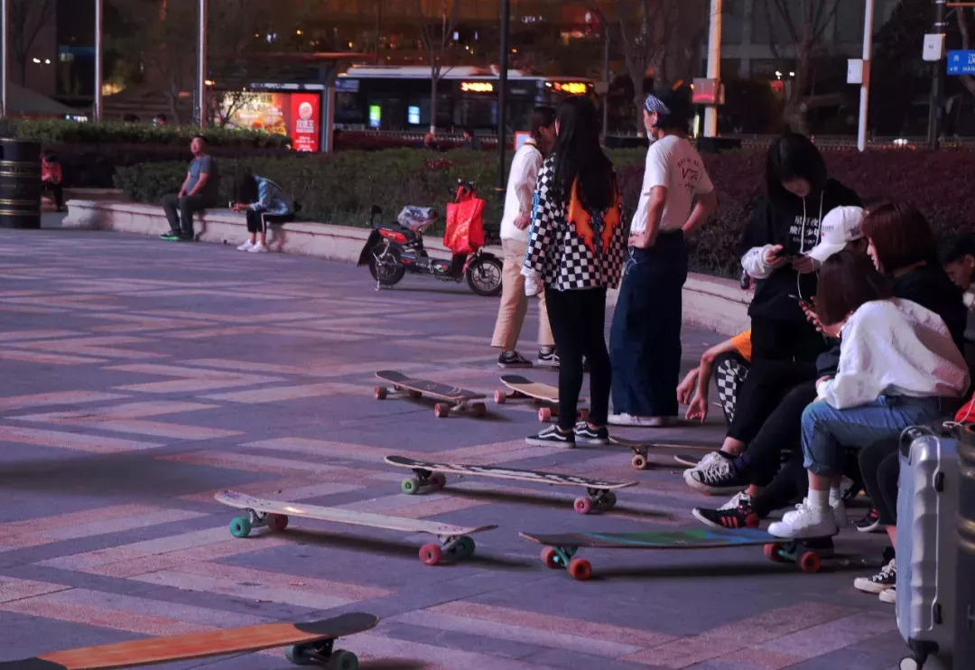 2005年的南京街头真实影像,记忆中的南京照片