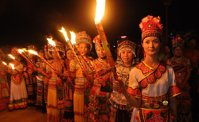 您知道《周易》“离”卦原来与火、鸟和牛有关系吗？