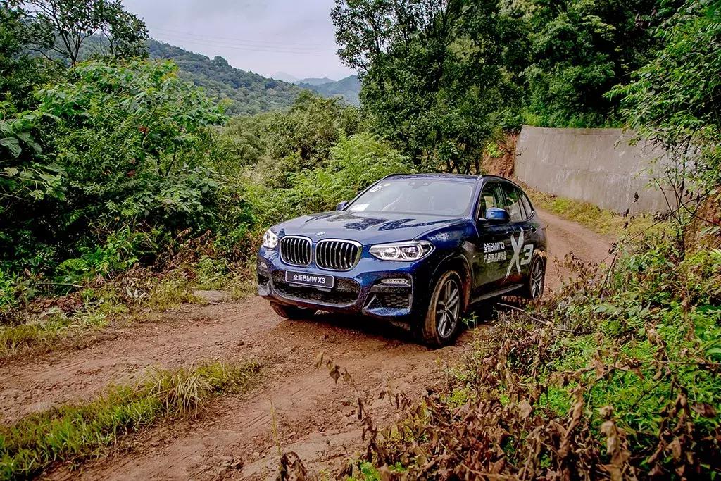 试驾新款宝马x3入门版,宝马x3国产后加长了吗