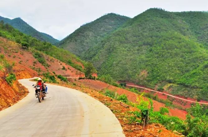 云南乡村振兴示范村建设政策,云南省四好农村路指导意见
