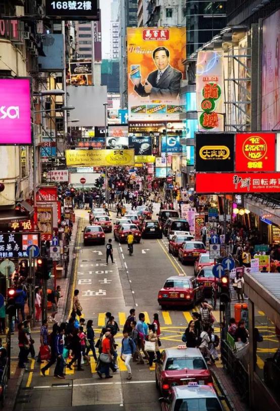 我在昆明，闺蜜在深圳，高铁开通后，我们约会香港