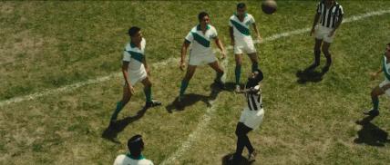 从贫民到枭雄的逆袭,从贫民窟到亿万球星