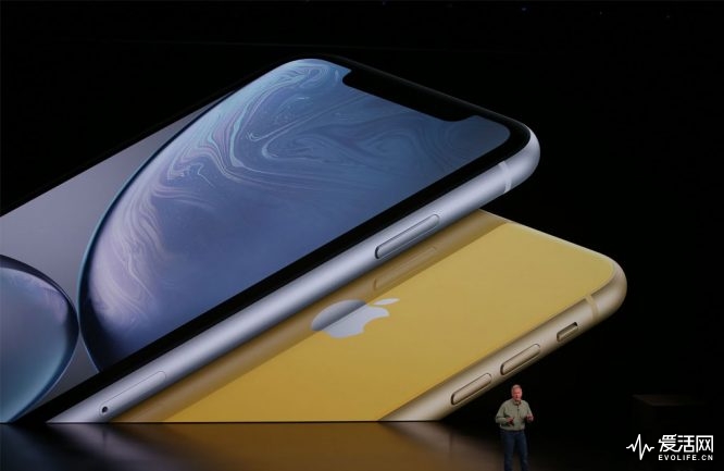 边框能跑马的iPhoneXR后背却是苹果手机的颜值巅峰